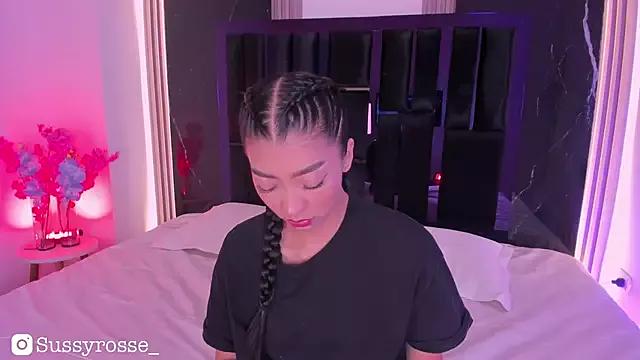 Sussyrosse_ from StripChat is Freechat