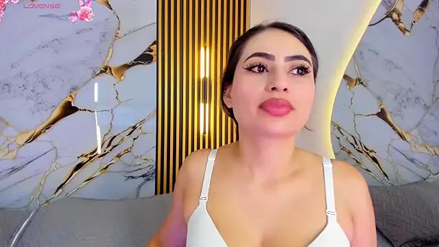 sweet_flame_ from StripChat is Freechat