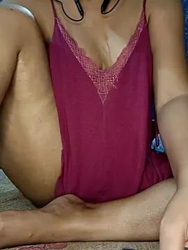 Sweet_Shiny from StripChat