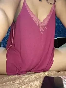 Sweet_Shiny from StripChat