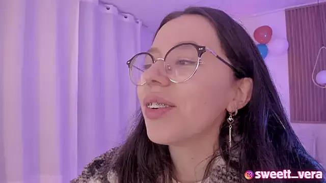 sweet_vera from StripChat