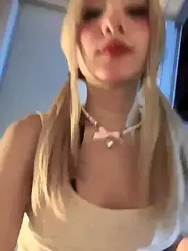 Girls free live sex cams: Check out the satisfaction of typing and cam2cam with our sensual livestreamers, who will teach you all about temptation and desires with their smoking hot physiques.