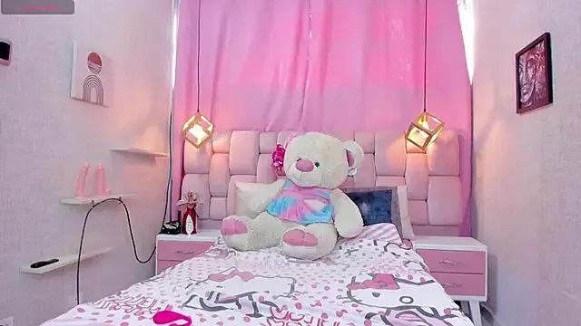 SweetMichel_ from StripChat is Freechat