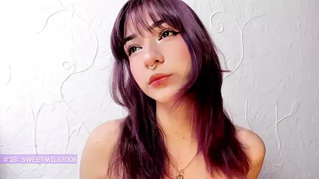 sweetmilk2006 from StripChat is Freechat
