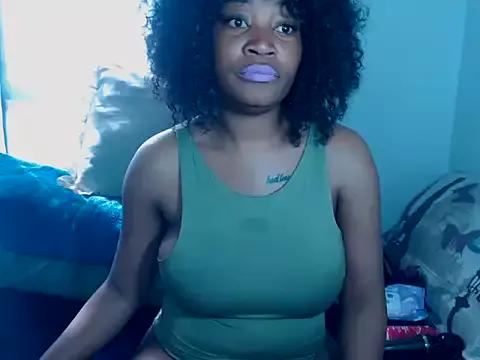 SweetPortableAmber from StripChat is Freechat
