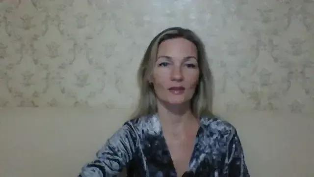 sweetriki from StripChat is Freechat