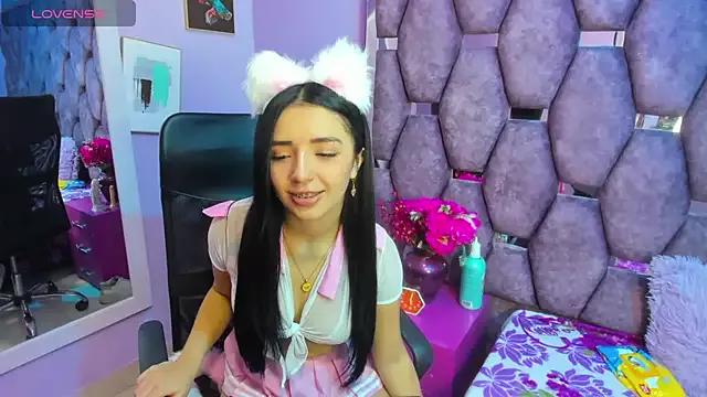 Sweets_Violeta18 from StripChat is Freechat