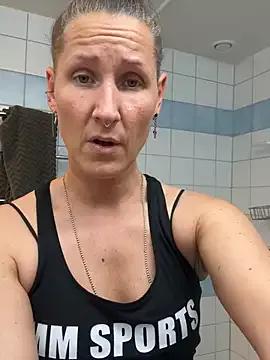 Photos of SwingWingWomanSweden from StripChat is Freechat