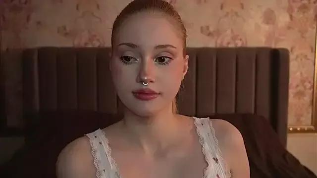 TaliaGreen from StripChat is Freechat