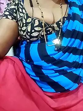 Tamilkaviya5 from StripChat is Freechat