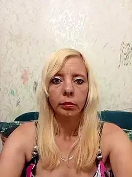 TatiSexy1 from StripChat is Freechat