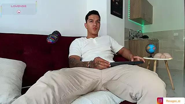 Taylor_John from StripChat is Freechat
