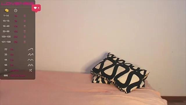 TeenLin from StripChat