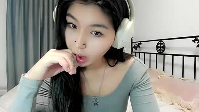 TeenLin from StripChat