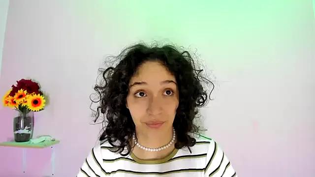 TeensNews18 from StripChat is Freechat