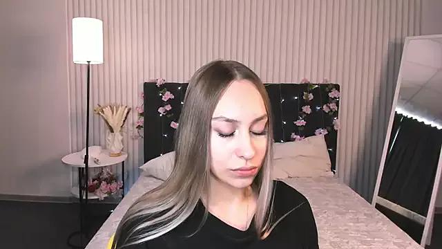 TessaBlakee from StripChat is Freechat