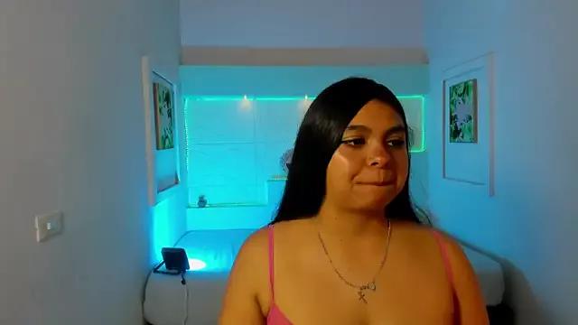 ThaliaRuby4 from StripChat is Freechat