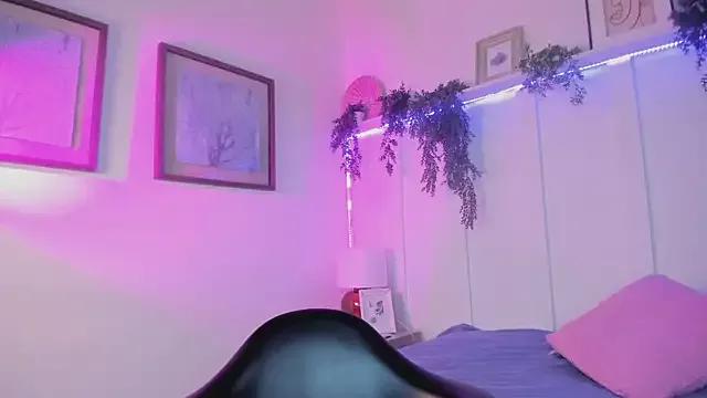 theLayla_DH from StripChat is Freechat