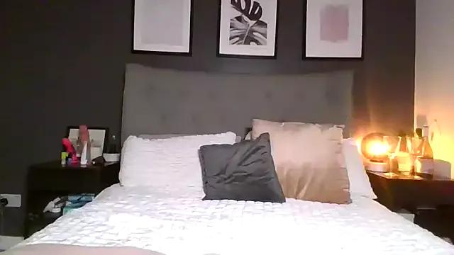 ThirstygirlCeCe from StripChat is Freechat