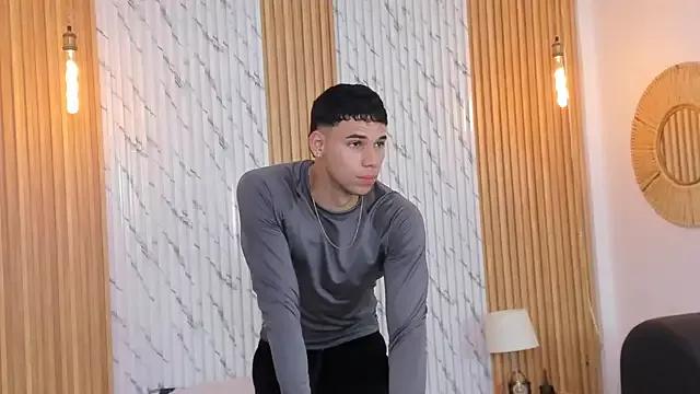 thomas_walker0 from StripChat is Freechat