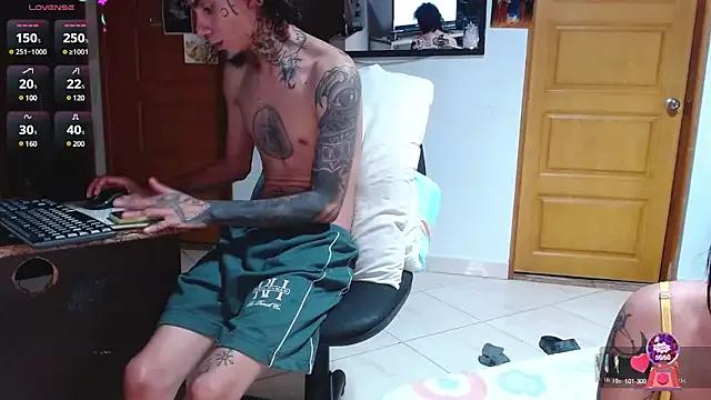 Tiffany_prettygirl from StripChat is Freechat