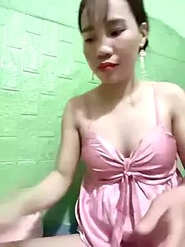 Tin_tanny from StripChat is Freechat