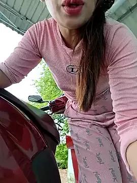 Tina_Ty from StripChat is Freechat