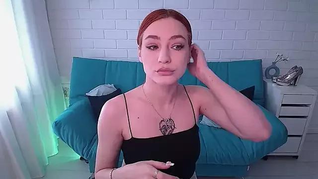 TinaCruyze from StripChat is Freechat