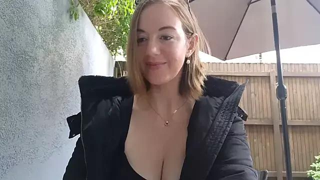 Girls free live sex cams: Check out the satisfaction of typing and cam2cam with our sensual livestreamers, who will teach you all about temptation and desires with their smoking hot physiques.