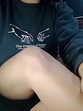 tscrisaraujonb from StripChat is Freechat