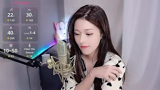 Tw_Sexynn from StripChat is Freechat