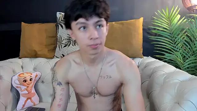 Tyler_durten from StripChat is Freechat