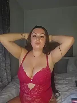 UK_bella from StripChat is Freechat