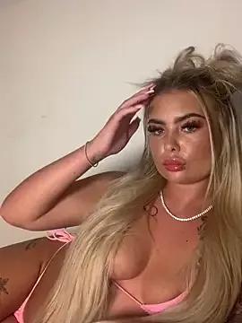 Photos of UKJuicyPrincess from StripChat is Freechat