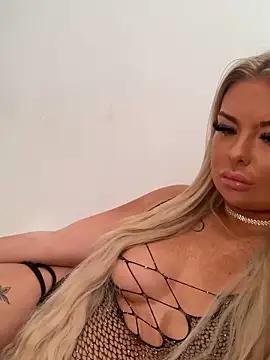Spur your dreams, talk and cam2cam with smoking hot bigclit and assplay freechat cam hosts. Our picks of naughty trimmed-white, strapon & cheapest-privates-white live cams will incite your thirst. Discover their live productions here for free!