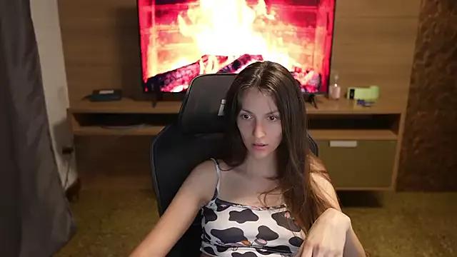 upssnowy from StripChat