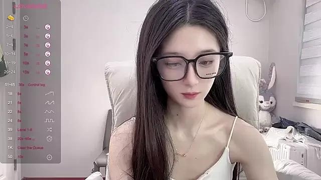 Spur your dreams, talk and cam2cam with smoking hot bigclit and assplay freechat cam hosts. Our picks of naughty trimmed-white, strapon & cheapest-privates-white live cams will incite your thirst. Discover their live productions here for free!