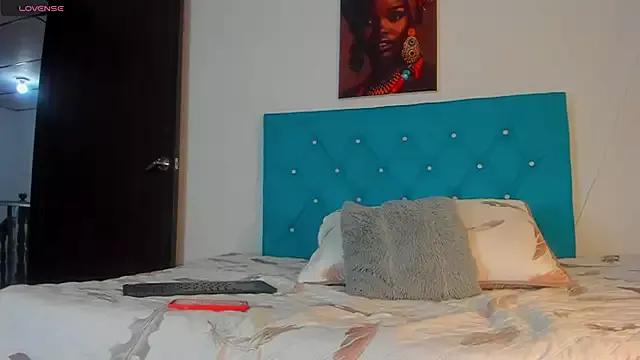 Vahiolet_smith from StripChat is Freechat