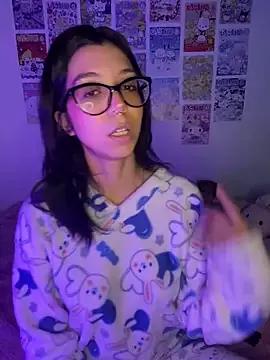 Valen-Foxx from StripChat is Freechat