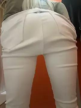 Spur your dreams, talk and cam2cam with smoking hot bigclit and assplay freechat cam hosts. Our picks of naughty trimmed-white, strapon & cheapest-privates-white live cams will incite your thirst. Discover their live productions here for free!