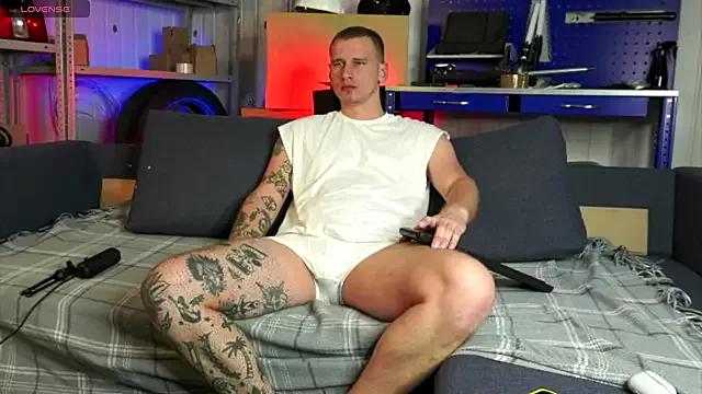 vance_rulez from StripChat is Freechat