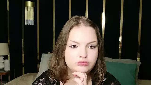 Vanessa_Rise from StripChat is Freechat