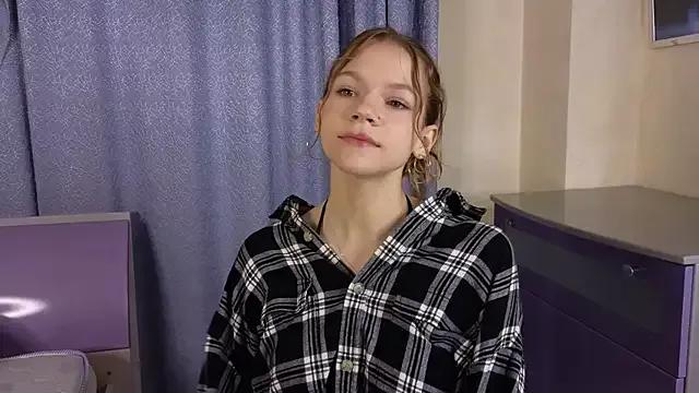 VelvetRisque from StripChat is Freechat