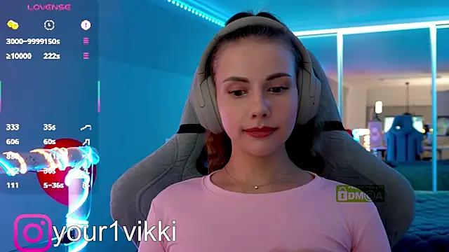 Vikki_Cheese from StripChat