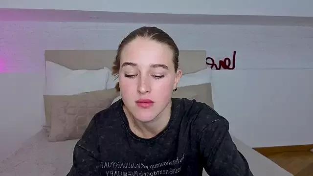 Violeta_blush from StripChat is Freechat