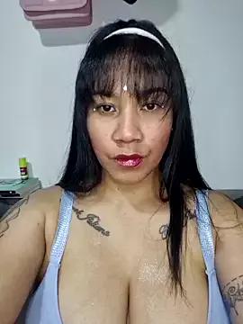 violettaa_millerss from StripChat is Freechat