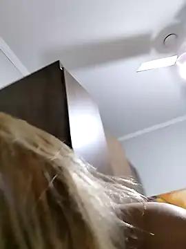 vivifernades from StripChat