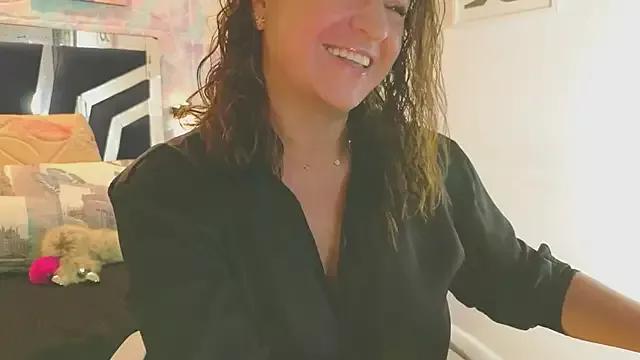 Girls free live sex cams: Check out the satisfaction of typing and cam2cam with our sensual livestreamers, who will teach you all about temptation and desires with their smoking hot physiques.