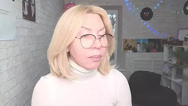 Wendy_Waves from StripChat is Freechat