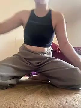 WhiteLissa_Xx from StripChat is Freechat